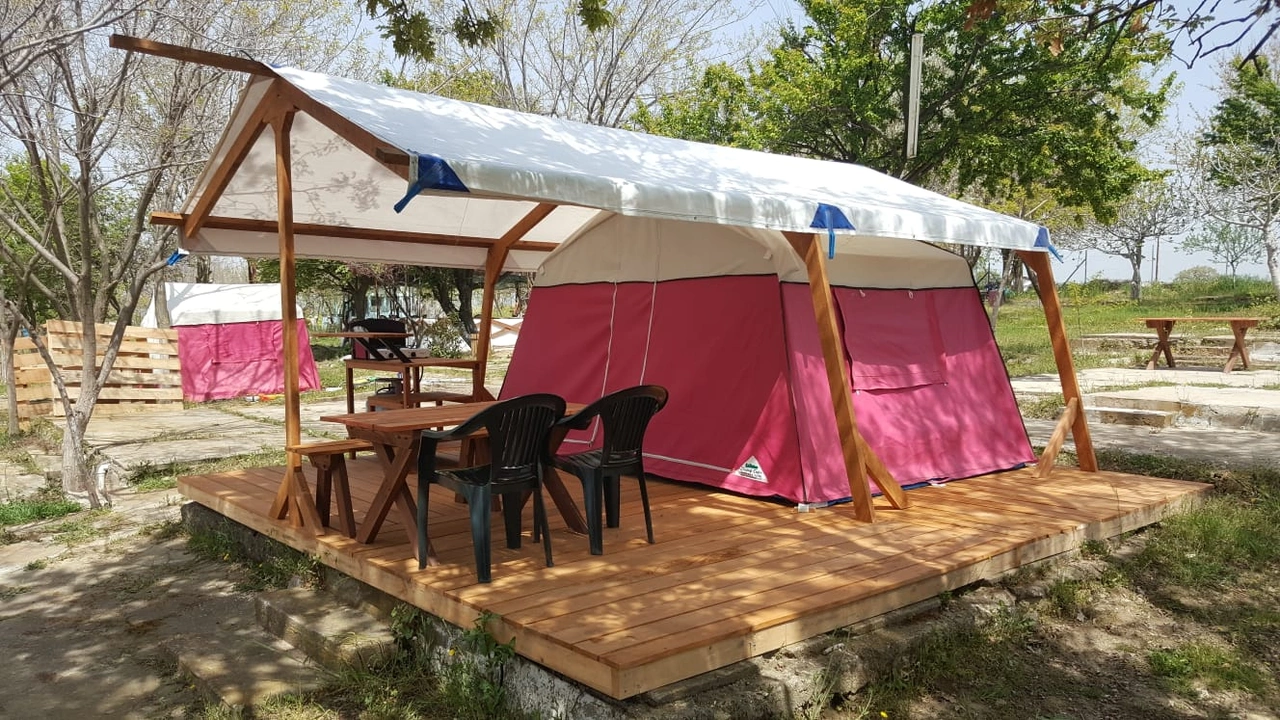 Dama Kamp Alanı (Esentepe Kamp Alanı) Kamp alanı